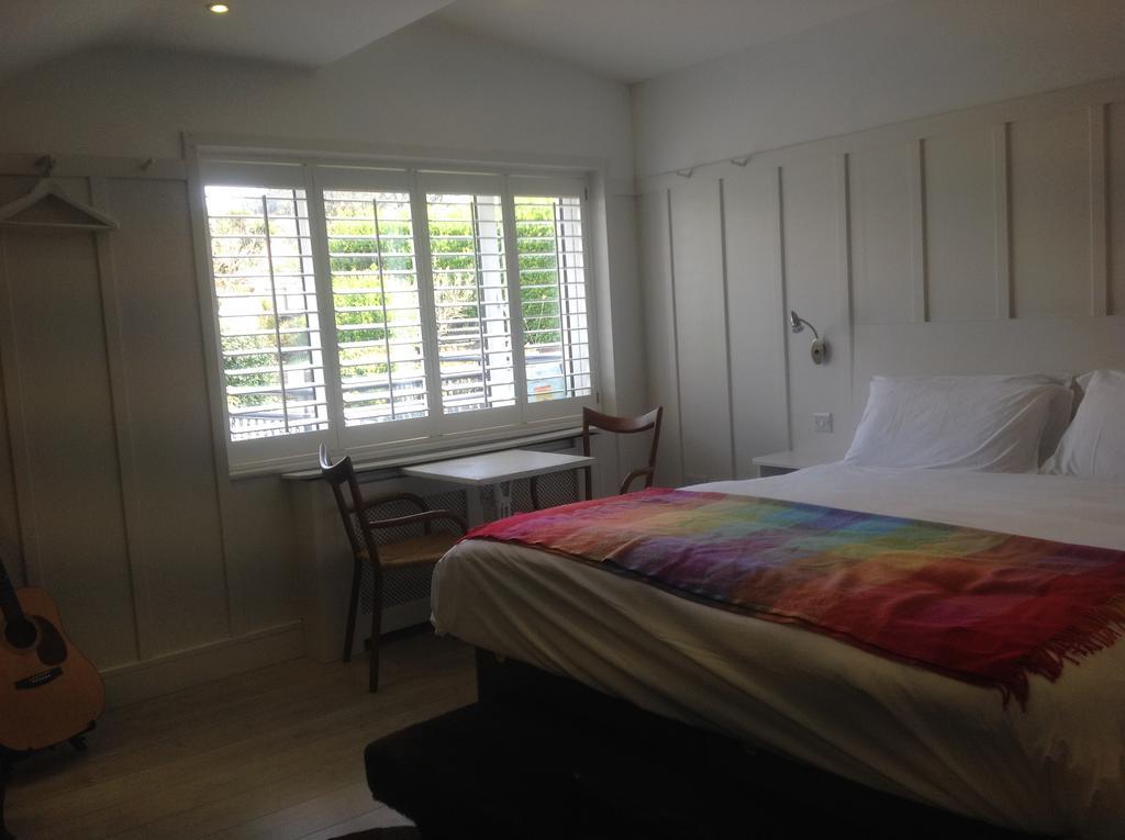 Quinlan & Cooke Boutique Townhouse And Qcs Seafood Restaurant Hotel Cahersiveen Bagian luar foto