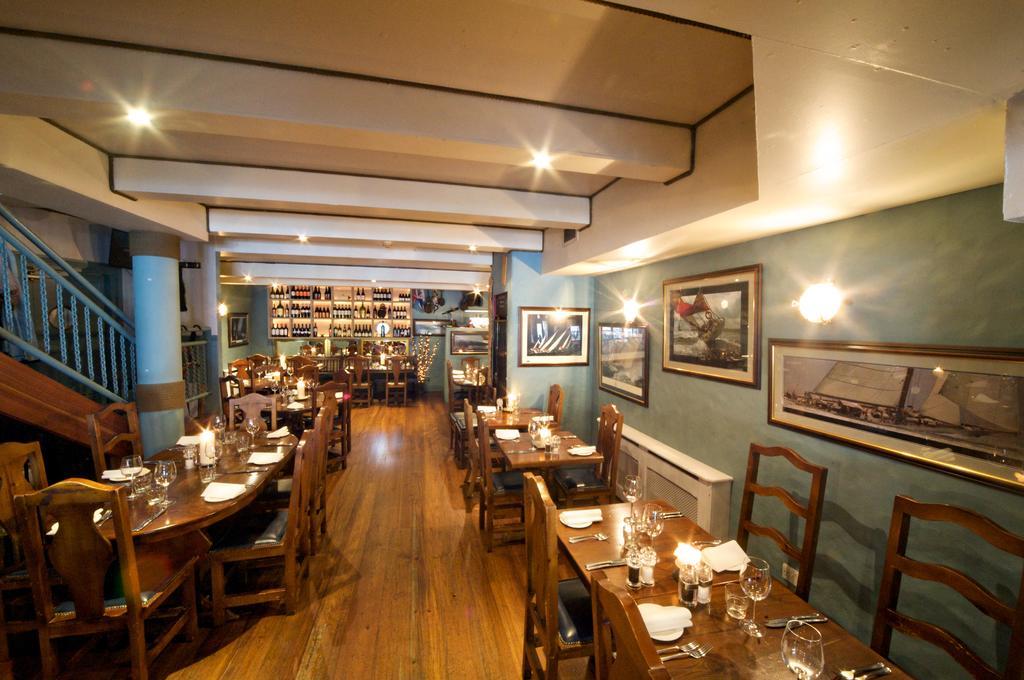 Quinlan & Cooke Boutique Townhouse And Qcs Seafood Restaurant Hotel Cahersiveen Bagian luar foto